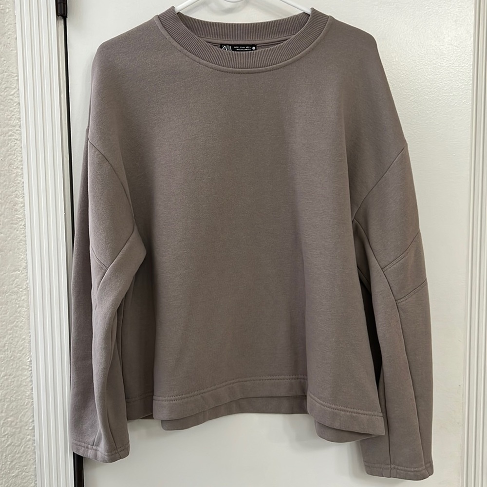 ZARA crewneck sweatshirt